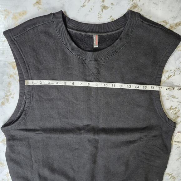 Free People Movement Sweatshirt Tank Pockets Oversized Small Black Logo NEW - Picture 10 of 13